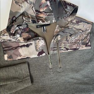 Under Armour Specialist Grid Camo Green 1/2 Zip Hoodie Hunting Outdoors Mens XL
